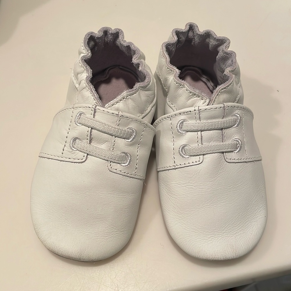 Robeez white soft sole shoes